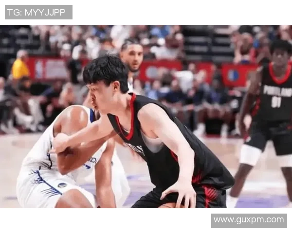 开学第一课杨瀚森篮下遭凯斯勒空接隔扣全场沸腾见证震撼瞬间 开学第一课杨瀚森篮下遭凯斯勒空接隔扣全场沸腾见证震撼瞬间